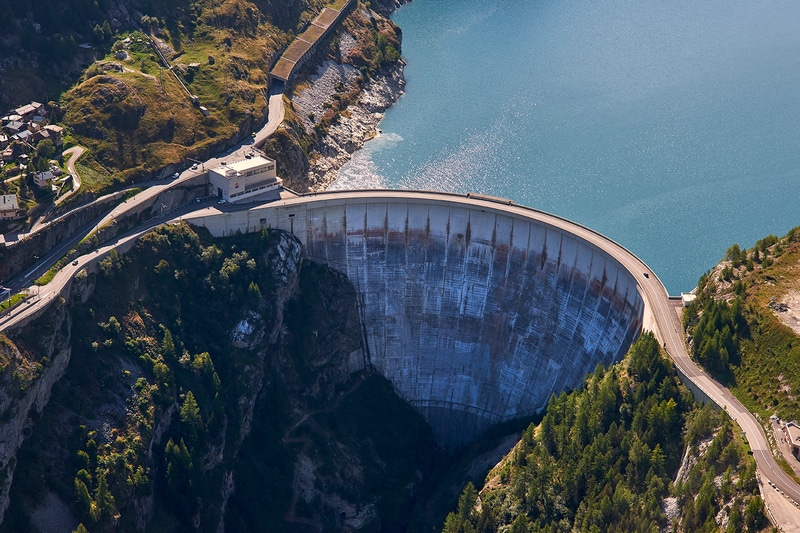 Barrage hydraulique de Tignes